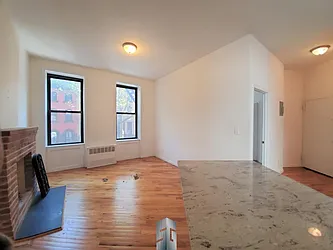 Rented by Skyline Group Real Estate