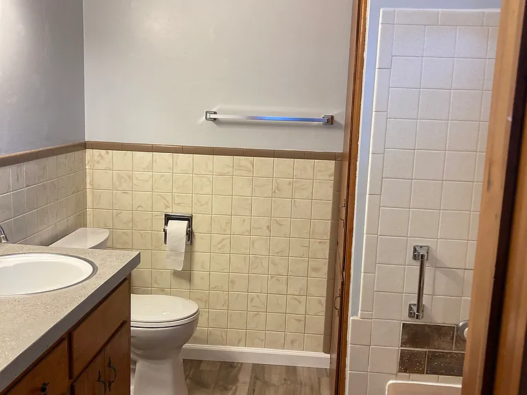 426 S Lexington Ave — Photo 17