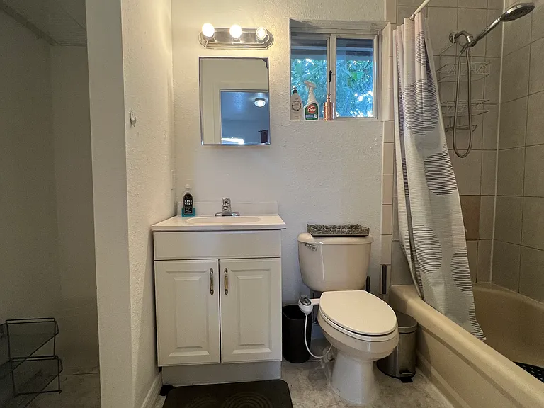 2921 SW 36th Ct #2 — Photo 2