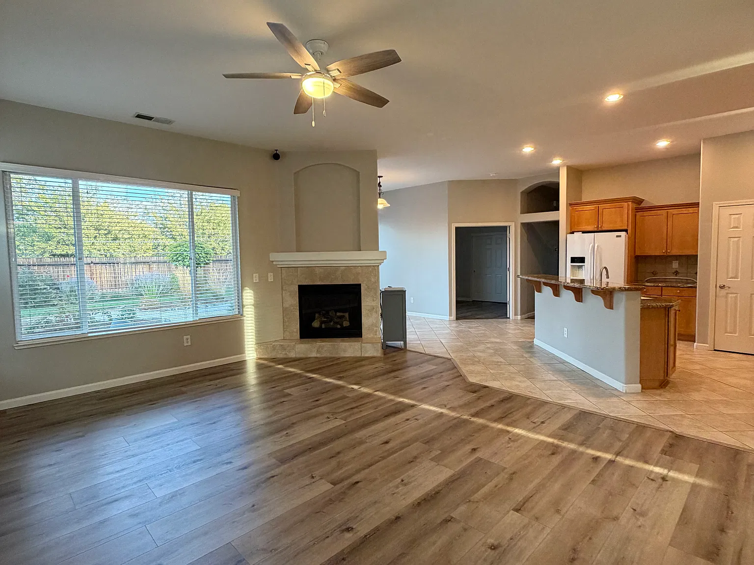 4 bed, 2231 sqft, $2,650 — Photo 3