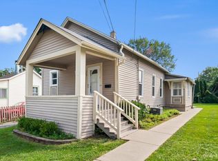 263 Moseley St, Elgin, IL 60123