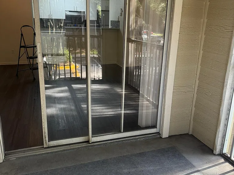 2201 Metropolitan Way — Photo 5