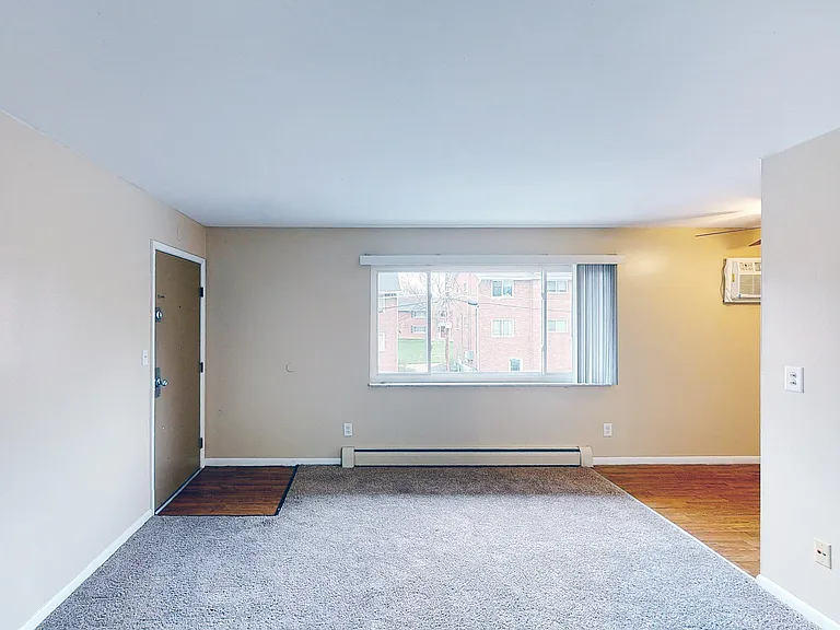 Sharondale Woods Apartments — Photo 42