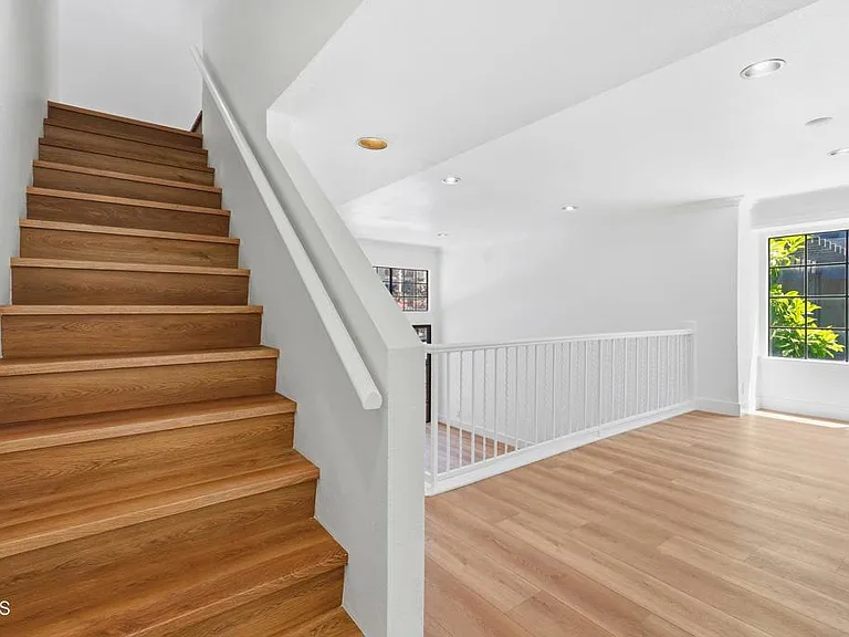 22028 Collins St #1 — Photo 24
