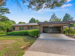 17 Runnymede Rd, Greenville, SC 29615