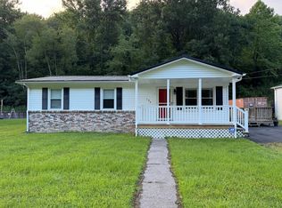 129 Indian Cir, Cedar Bluff, VA 24609