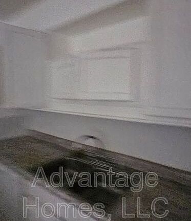 4th image of 11221 Palmer Ave