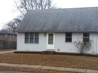1121 N Pioneer St, Davenport, IA 52804