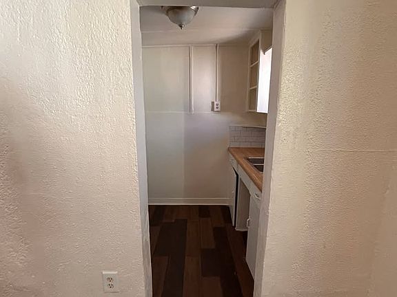 4th image of 835 W Main St #C2