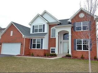 564 Versailles Dr, Bartlett, IL 60103