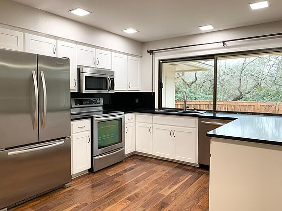 5th image of 7609 Crossmeadow Dr
