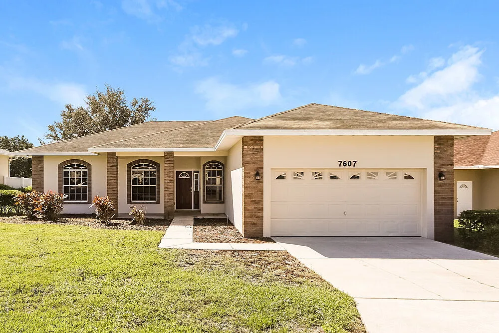 3 bed, 2.0 bath, 2049 sqft, $3,550 — Photo 1