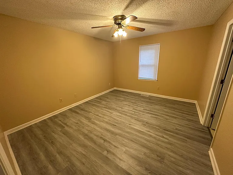 12 Kings Forest Ct — Photo 7