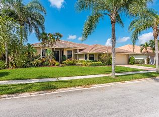 388 Coconut Cir, Weston, FL 33326