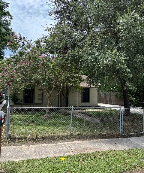 1406 Kendalia Ave #1 — Photo 22