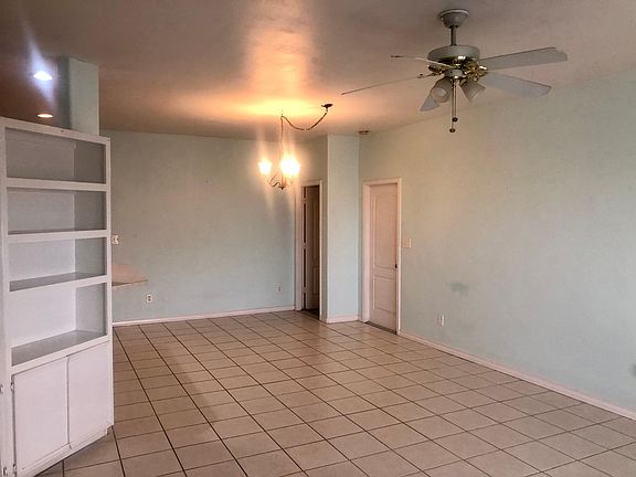 3rd image of 15402 Cruiser St APT A