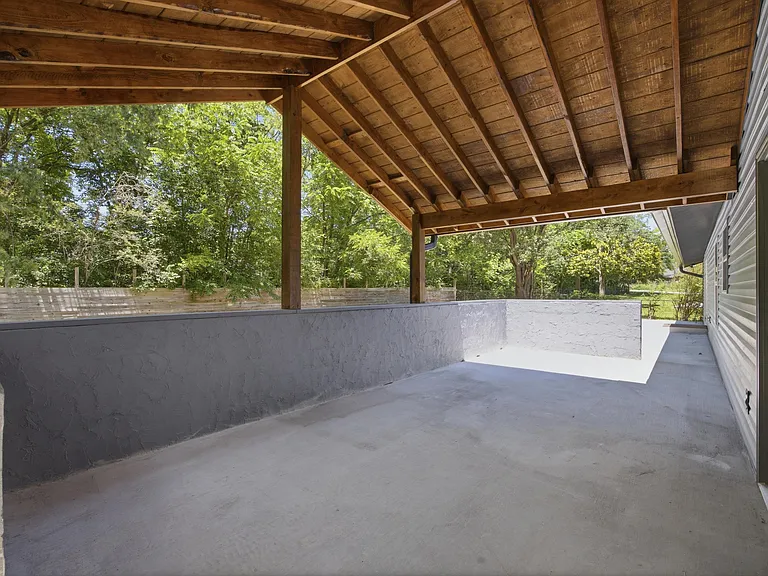 7713 Canyon Dr — Photo 30
