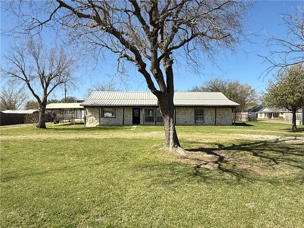 634 Randy Dr, Woodway, TX 76712