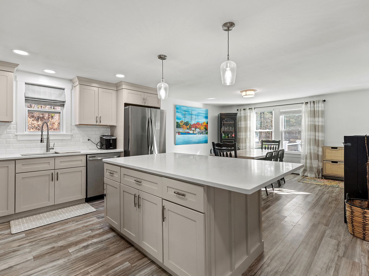 BUHI’S KITCHEN FUFU&GAGA White Mdf Base with Mdf Top Kitchen Island (23.6