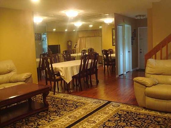 5th image of 7519 NW 33rd St