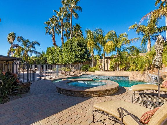 4th image of 9408 E La Posada Cir