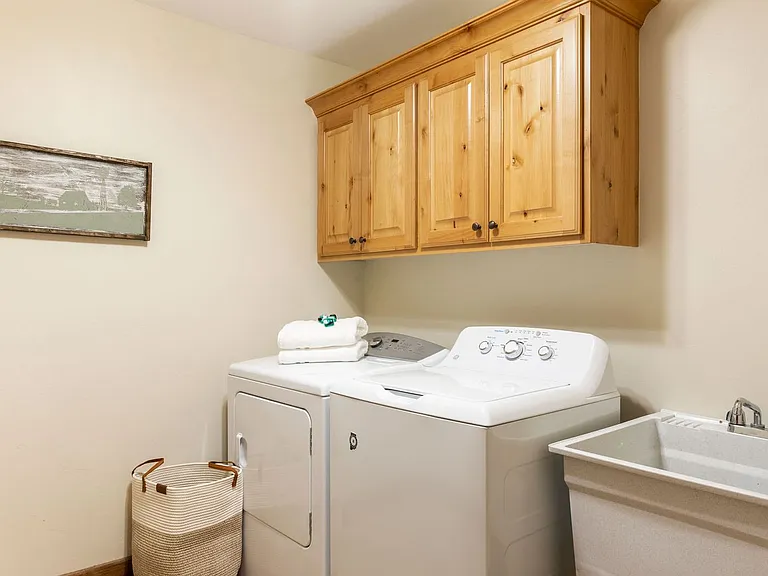 Laundry Room Cabinet