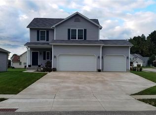 656 Heritage Dr, Erie, PA