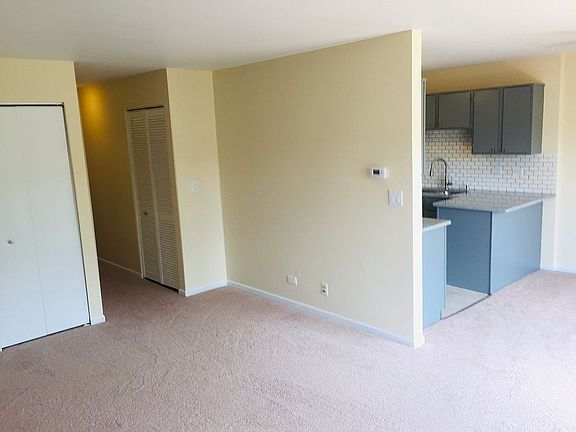 3rd image of 733 Acorn Ct APT C2