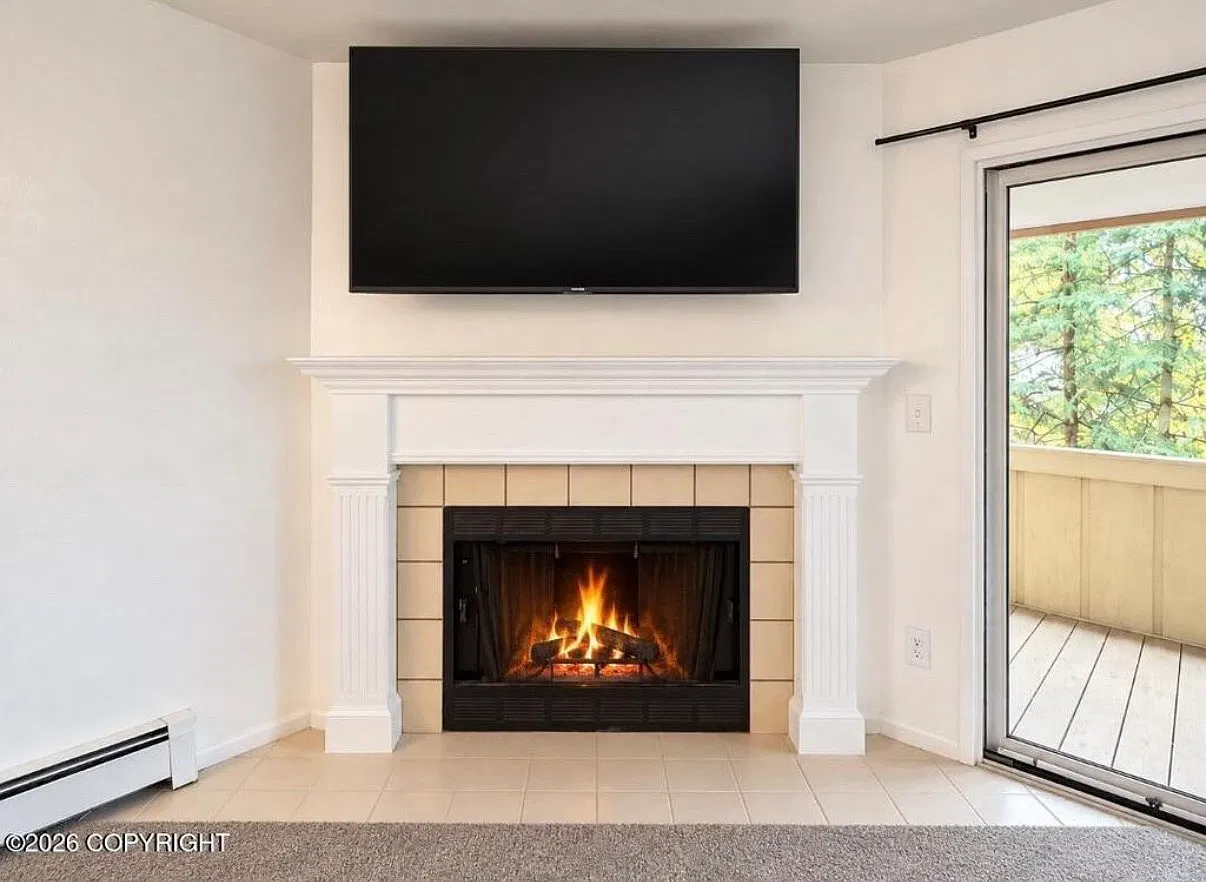 8101 Peck Ave — Photo 1
