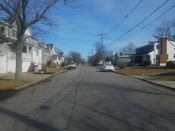 5th image of 157 Sumpwams Ave