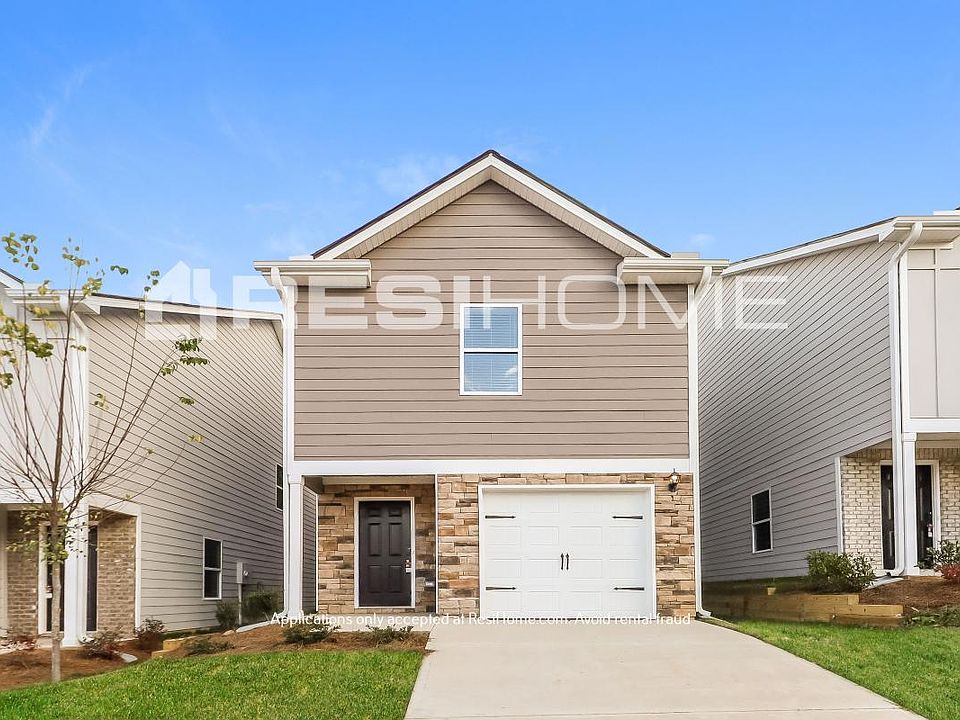 1st image of 1070 Briar Creek Ct NE