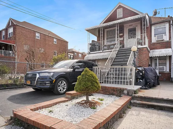 958 Neill Ave, Bronx, NY 10462