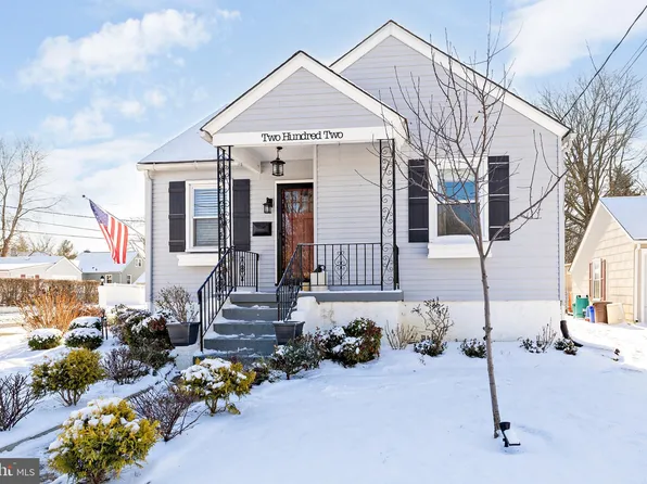 202 6th Ave, Mount Ephraim, NJ 08059