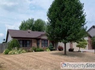 3206 Brampton Dr, Huntington, IN 46750