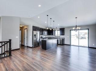 1433 19th St SE, Saint Cloud, MN 56304