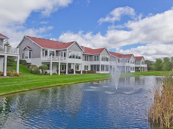 5th image of 4006 Crystal Waters Ln NE