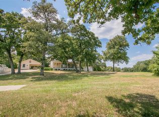 629 Silver Springs Ln, Rockdale, TX 76567