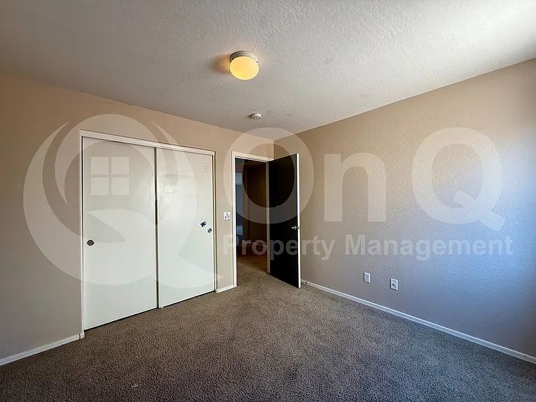 7144 S Skylark Ln — Photo 16