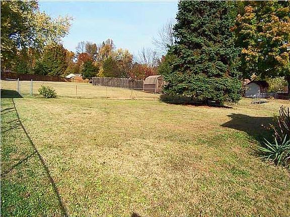 2nd image of 9104 Annlou Dr