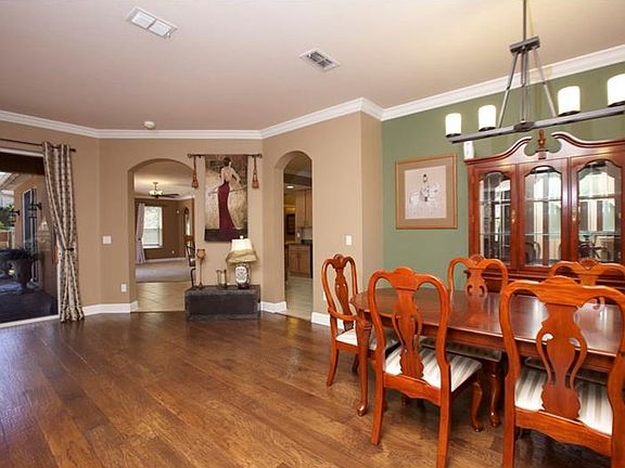 4th image of 15438 Belle Meade Dr