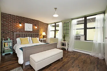 Sold by Space Marketing Shop