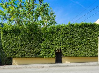 2623 N Beachwood Dr, Los Angeles, CA 90068