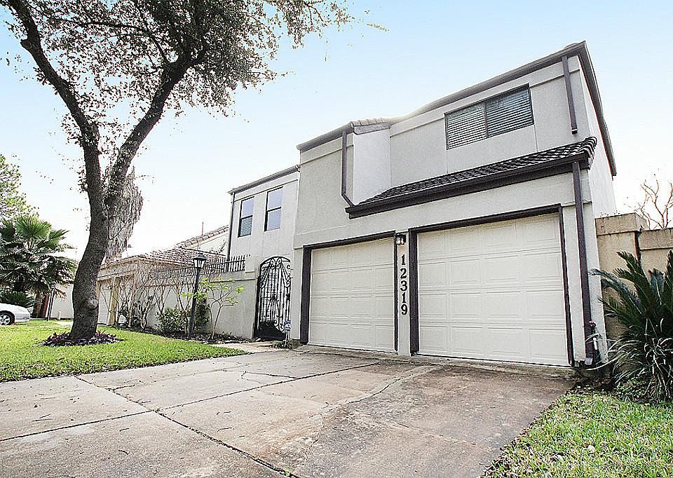 1st image of 12319 Brighton Ln