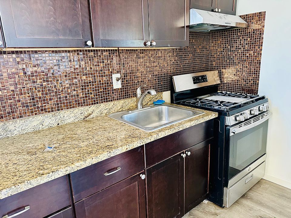 1st image of 3502 Hoover St #2