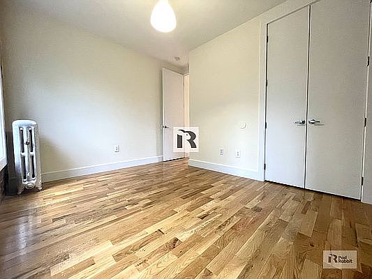 2nd image of 716 Jefferson Ave #B55