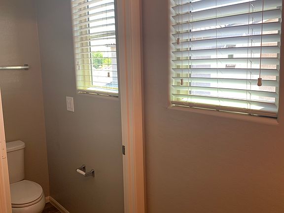 3rd floor master bedroom bat