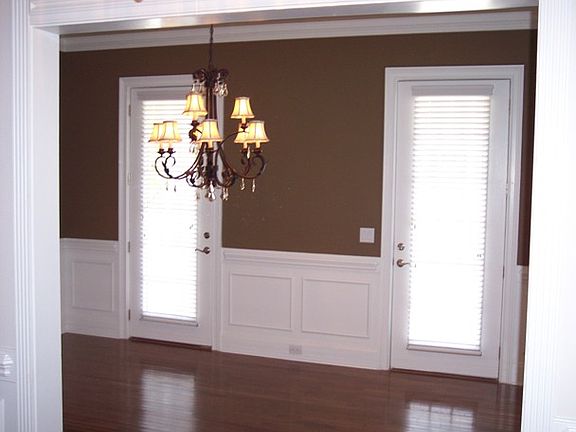 312 Ginned Cotton dining2_05082014