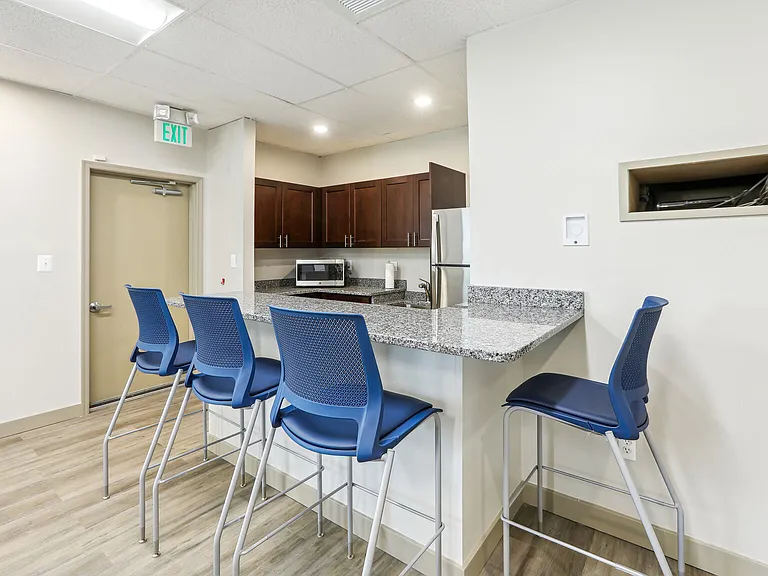 Tuscany Gardens Apartments — Photo 10