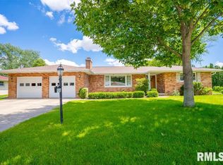 458 E Fernwood St, Morton, IL