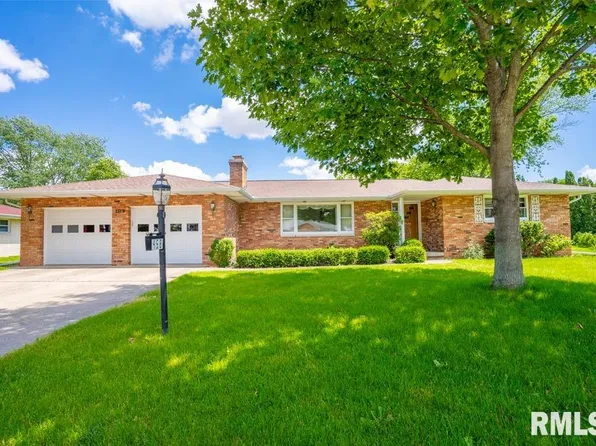 458 E Fernwood St, Morton, IL 61550